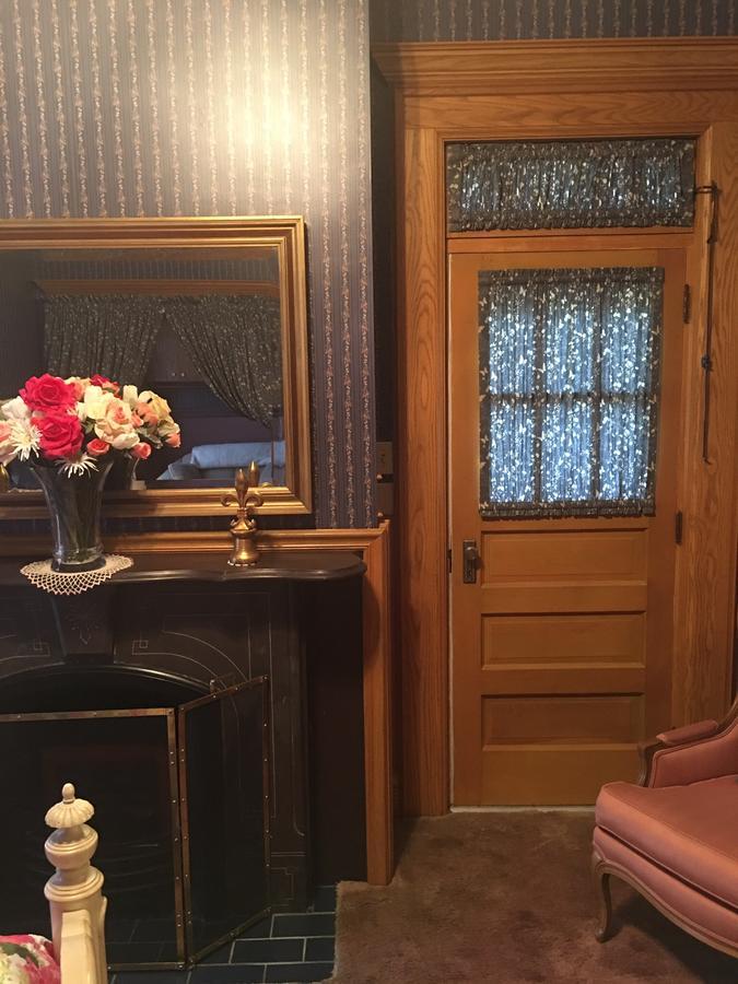 Queen Anne Bed And Breakfast Nevada ภายนอก รูปภาพ